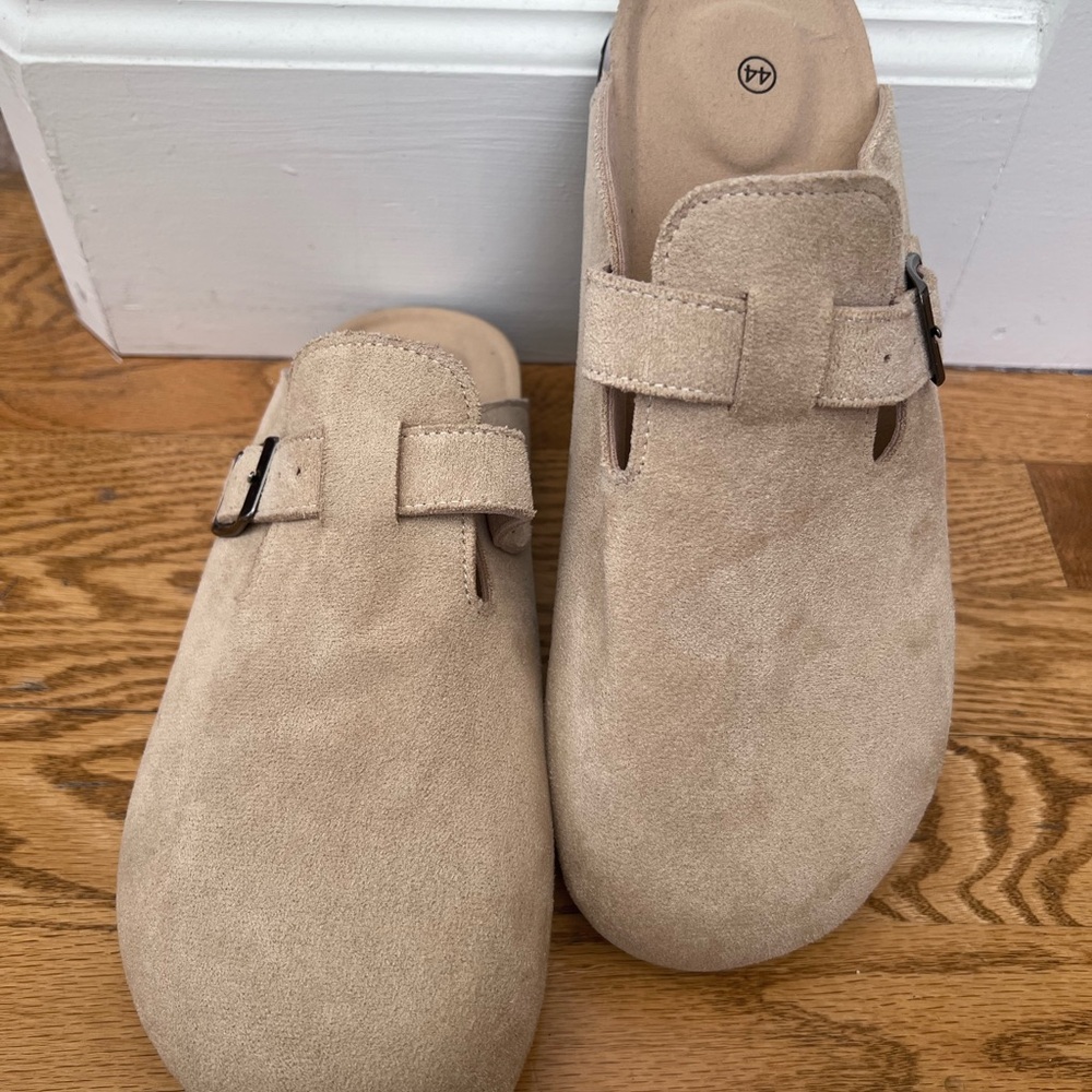 Men’s Beige Suede Slip-On Comfort EU 44 / 11 Clogs Resort wear